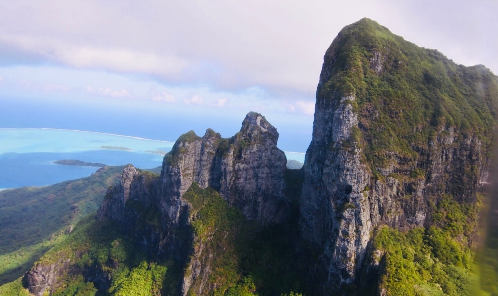 ボラボラ島でハートの島