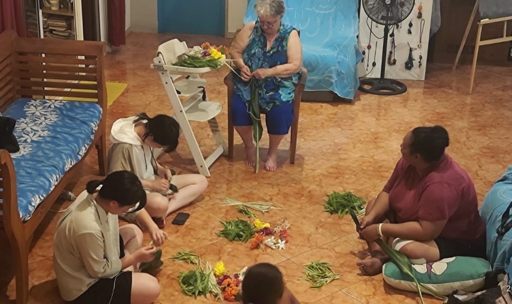 タヒチでフランス語を学ぶ"